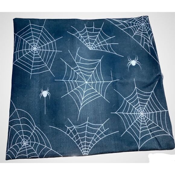 Halloween Spiders & Spider Webs Pillow Case EUC - Picture 2 of 3